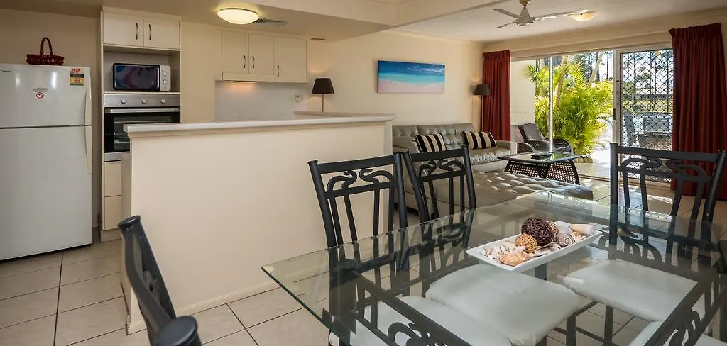 Isle Of Palms Resort Gold Coast 4*,
