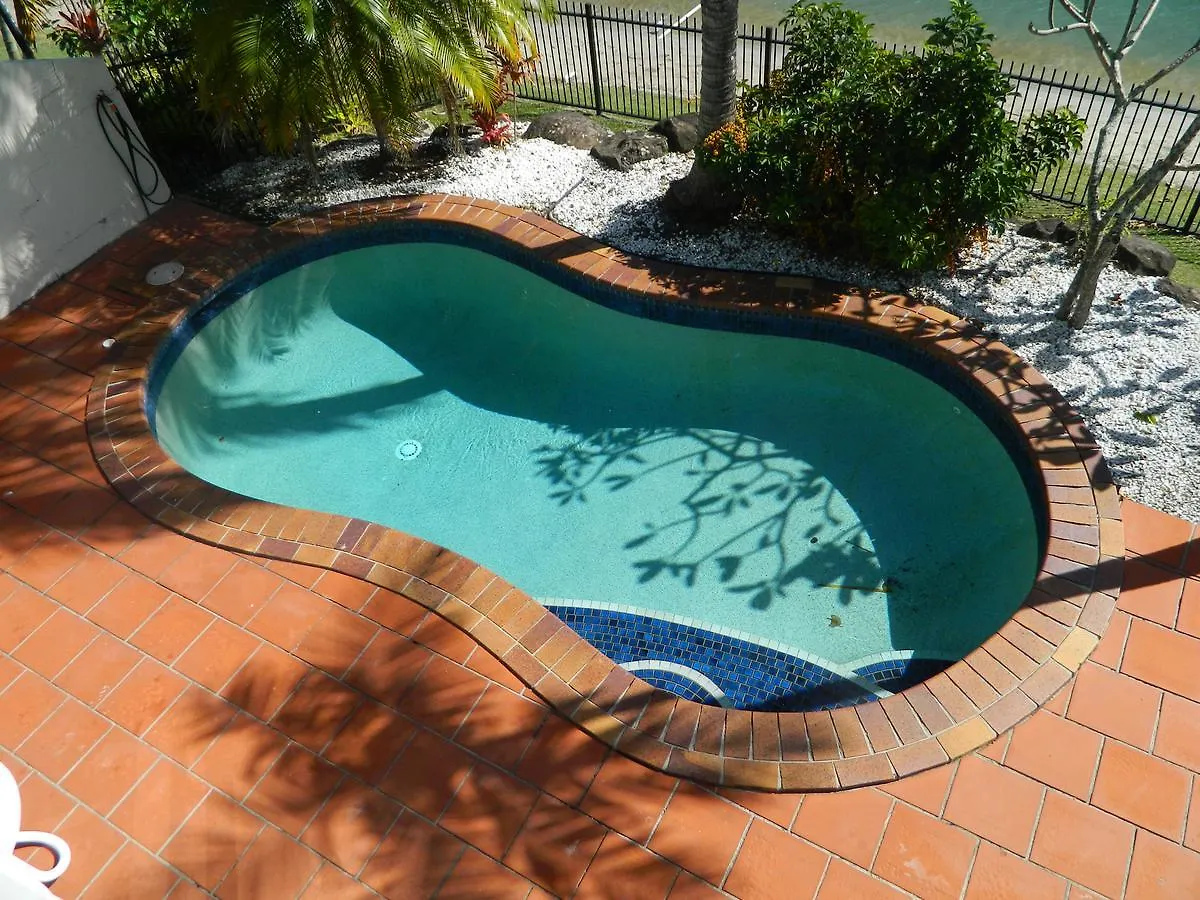 Isle Of Palms Resort Gold Coast 4*,  Australia