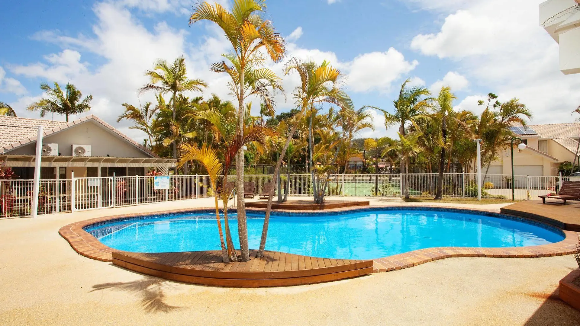 Isle Of Palms Resort Gold Coast